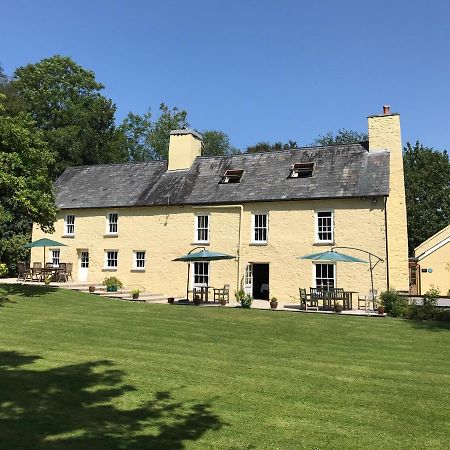 Ty Mawr Country Hotel Carmarthen Exterior foto